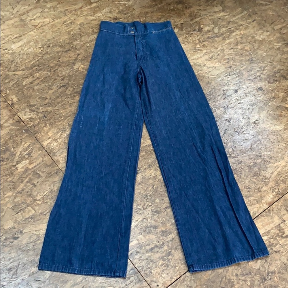 Vintage high waisted jeans